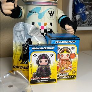 Pop Mart - Mega Space Molly Palmer House Series 4
